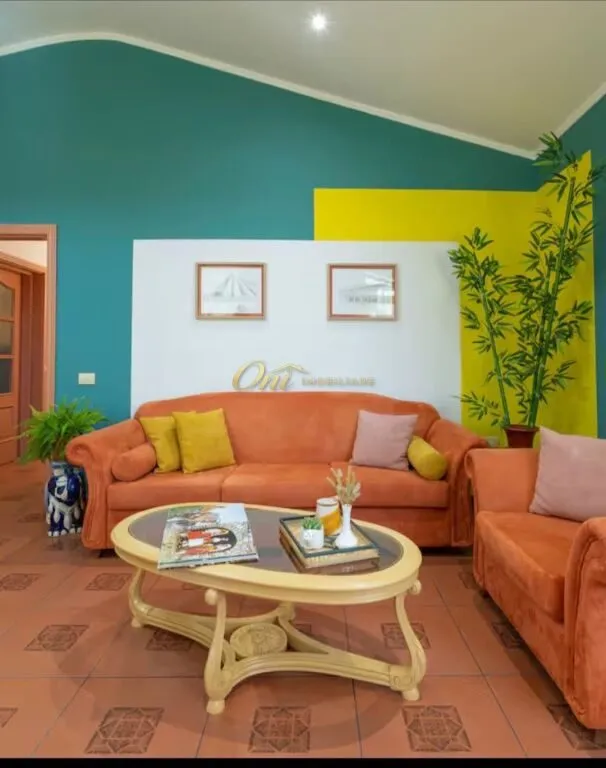 Apartament 2+1 me qera në Blloku, Tiranë, 80 m². Foto 1 nga 7