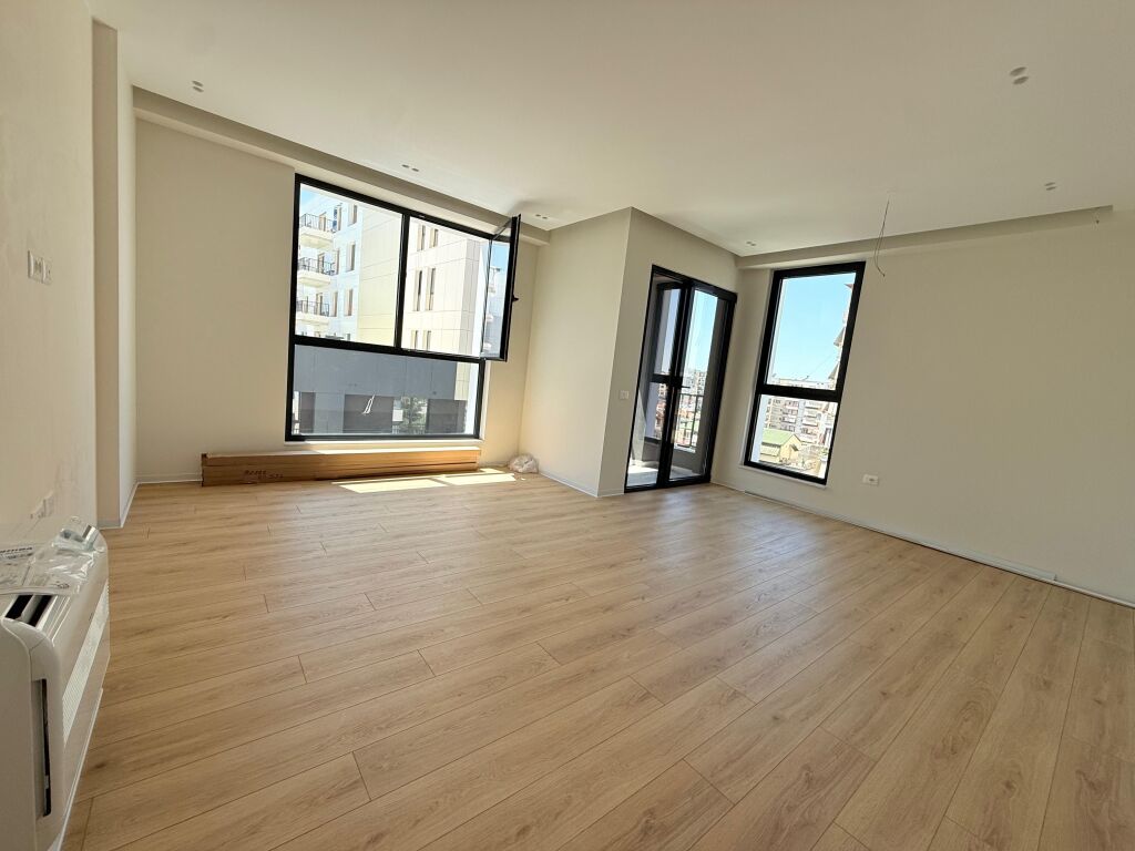 Apartament 2+1 me qera në Jordan Misja, Tiranë, 105 m²