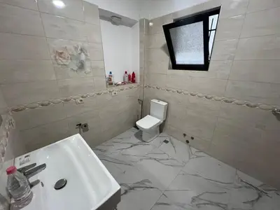 Office for rent in Pazari i Ri, Tirana, 125 m². Photo 3 of 6