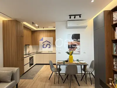 Apartament 1+1 me qera në Zogu i Zi, Tiranë, 72 m². Foto 2 nga 9