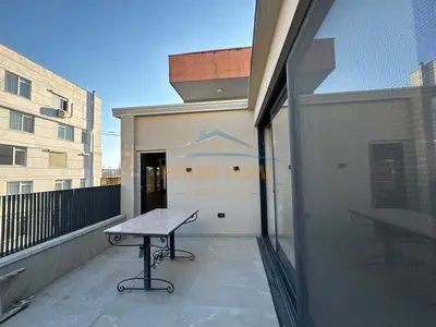 Zyrë me qera në Jordan Misja, Tiranë, 200 m². Foto 10 nga 12