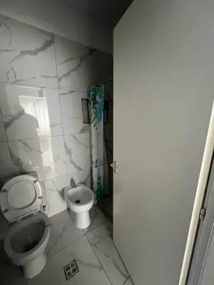 Apartament 2+1 me qera në Kompleksi BUSHGJOKA, Kamëz, 82 m². Foto 7 nga 8