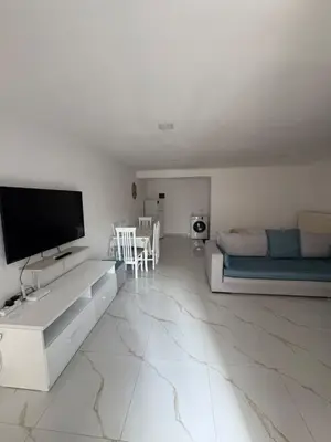 Garsoniere me qera në Plazh, Durrës, 40 m². Foto 2 nga 6