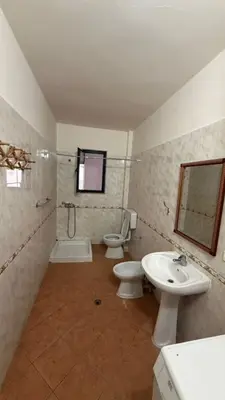Apartament 1+1 me qera në Stacioni i Parë, Durrës, 75 m². Foto 8 nga 9
