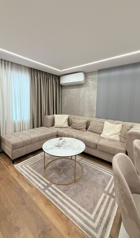 Appartamento 2+1 in affitto a Liqeni i Thatë, Tirana, 100 m². Foto 1 di 3