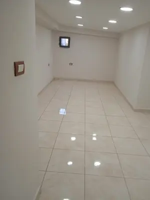 Commercial space for rent in Rruga e Durrësit, Tirana, 30 m². Photo 1 of 4
