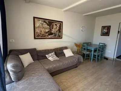 Apartment 2+1 for rent in Qendër, Durrës, 70 m². Photo 2 of 8