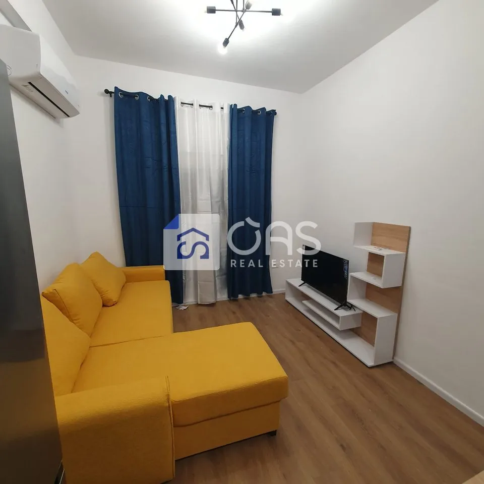 Apartament 1+1 me qera në Ali Dem, Tiranë, 50 m². Foto 1 nga 7