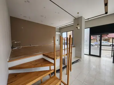 Commercial space for rent in Rruga Haxhi Hysen Dalliu, Tirana, 54 m². Photo 2 of 3