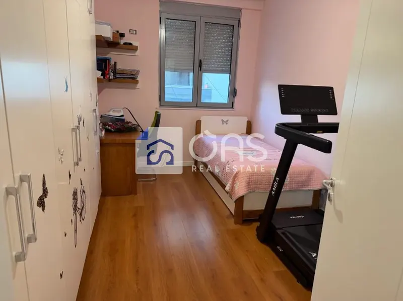 Apartament 2+1 me qera në Liqeni i Thatë, Tiranë, 94 m²