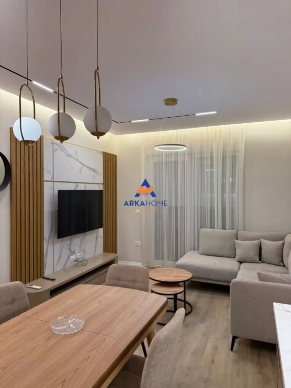 Appartamento 1+1 in affitto a Rruga Dritan Hoxha, Tirana, 70 m². Foto 1 di 7