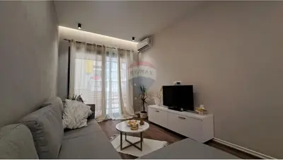 Apartment 1+1 for rent in Rruga Gjergj Arianiti, Vlorë, 90 m². Photo 3 of 12