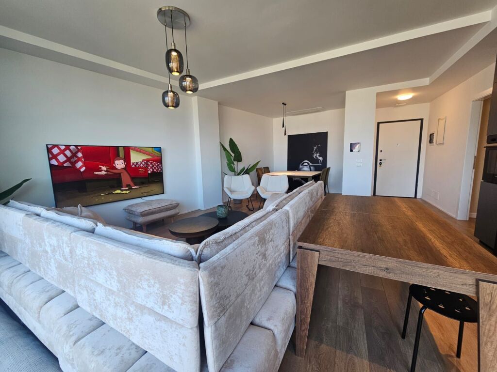 Apartament 2+1 me qera në Rruga e Kosovarëve, Tiranë, 120 m². Foto 2 nga 3