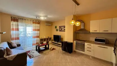 Apartment 1+1 for rent in Rruga Fadil Rada, Tirana, 68 m². Photo 11 of 11