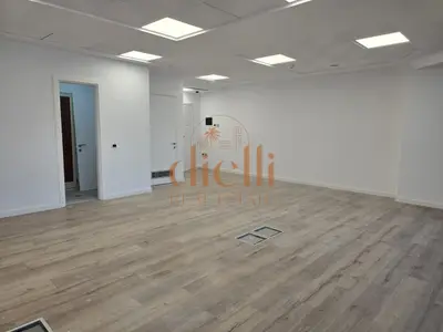 Zyrë me qera në Bulevardi Deshmoret e Kombit, Tiranë, 118 m². Foto 7 nga 10
