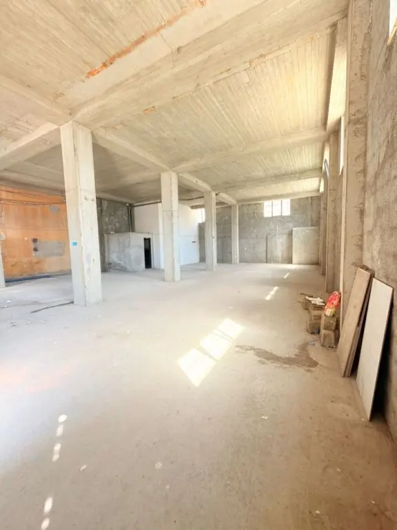 Magazinë me qera në Shkozet, Durrës, 249 m²