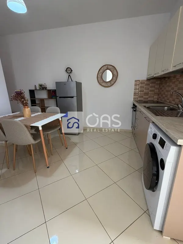 Appartamento 1+1 in affitto a Rruga Gjuzepina Kosturi, Tirana, 50 m²