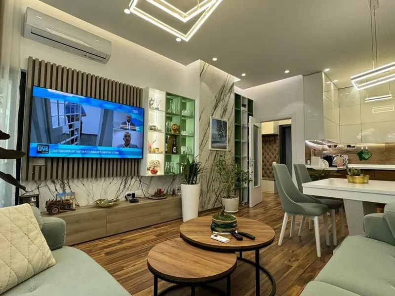 Appartamento 1+1 in affitto a Square 21, Tirana, 77 m²