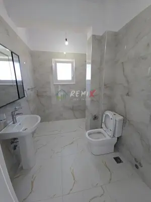 Apartment 1+1 for rent in Rruga Vellazerimi, Durrës, 60 m². Photo 5 of 5