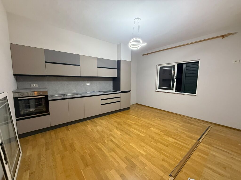 Apartment 2+1 for rent in Komuna e Parisit, Tirana, 100 m²