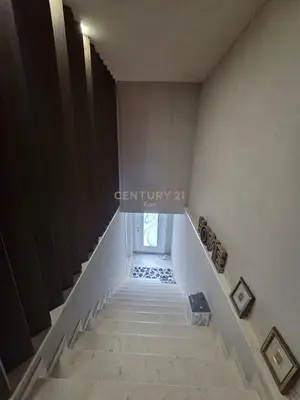 Apartment for rent in Gjykata, Durrës, 180 m². Photo 7 of 12