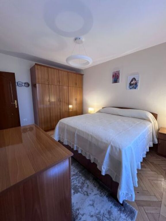 Apartment 2+1 for rent in Rruga e Elbasanit, Tirana, 70 m². Photo 2 of 3