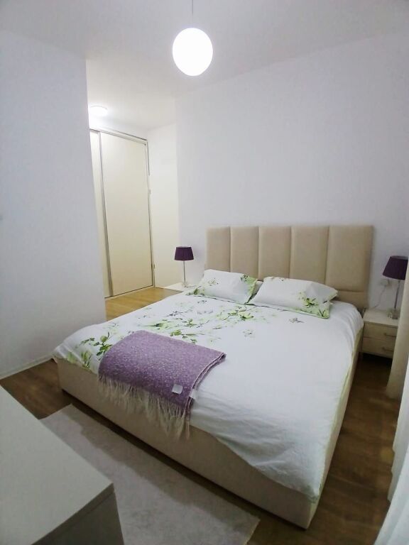 Apartament 2+1 me qera në Rruga Siri Kodra, Tiranë, 100 m². Foto 3 nga 3