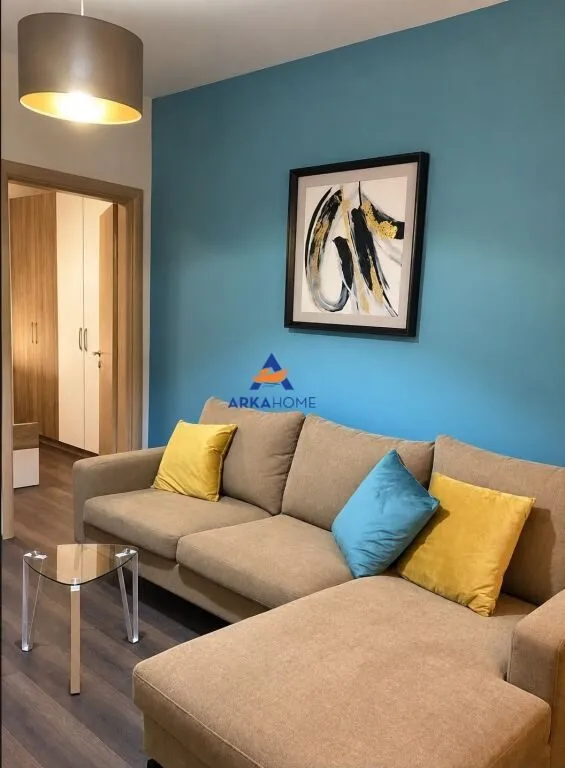 Apartament 1+1 me qera në Kompleksi Delijorgji, Tiranë, 60 m². Foto 1 nga 3