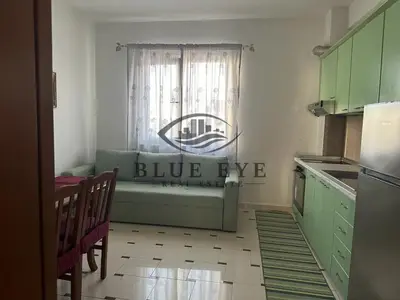 Apartament 1+1 me qera në Gjykata, Durrës, 65 m². Foto 1 nga 7