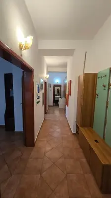 Apartament 2+1 me qera në Shallvaret, Tiranë, 100 m². Foto 5 nga 8