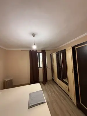 Apartament 2+1 me qera në Materniteti i Ri, Tiranë, 95 m². Foto 2 nga 6