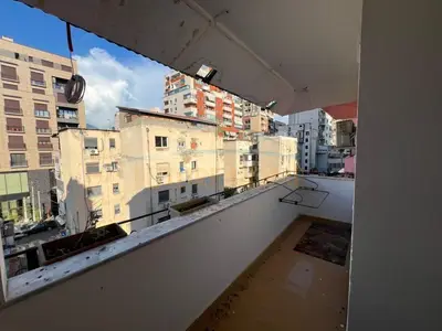 Apartament 2+1 me qera në Rruga Bardhok Biba, Tiranë, 85 m². Foto 8 nga 8