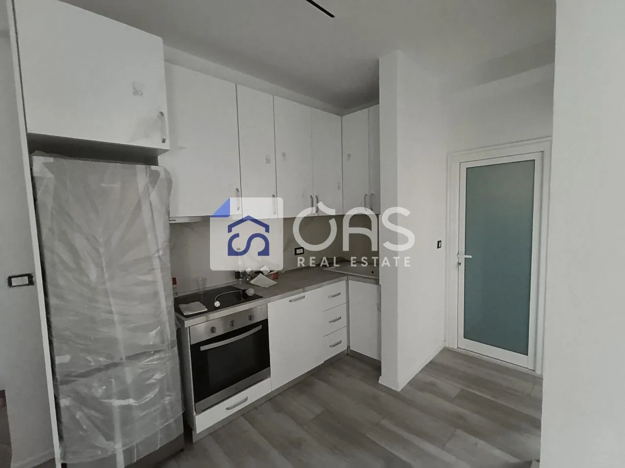 Apartment 1+1 for rent in Porcelan, Tirana, 60 m². Photo 1 of 3