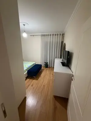 Apartament 2+1 me qera në Rruga Jordan Misja, Tiranë, 100 m². Foto 5 nga 6