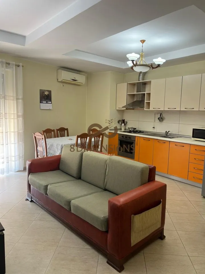 Apartament 2+1 me qera në Pazari i Ri, Tiranë, 114 m². Foto 1 nga 7