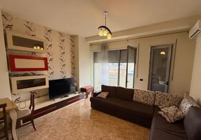 Apartment 1+1 for rent in Pazari i Ri, Tirana, 70 m². Photo 3 of 4