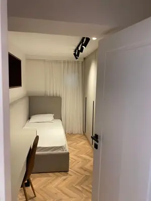 Vilë 2+1 me qera në Tregu Elektrik, Tiranë, 100 m². Foto 8 nga 11