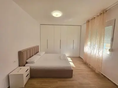 Appartamento in affitto a Lungomare, Valona, 100 m². Foto 4 di 9