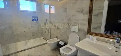 Apartment 3+1 for rent in Kompleksi Delijorgji, Tirana, 170 m². Photo 2 of 12
