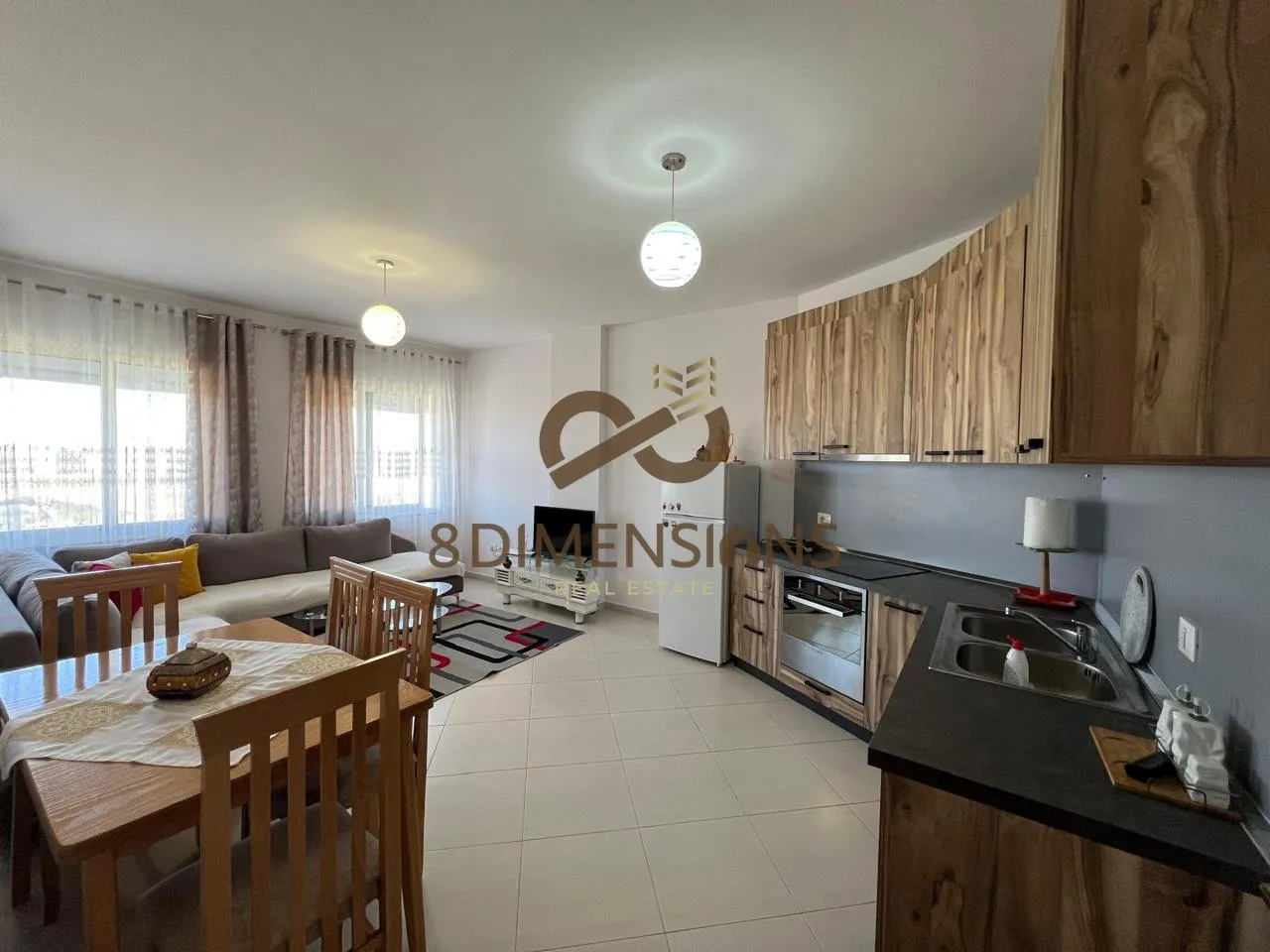 Apartament 1+1 me qera në Astir, Tiranë, 65 m². Foto 1 nga 8