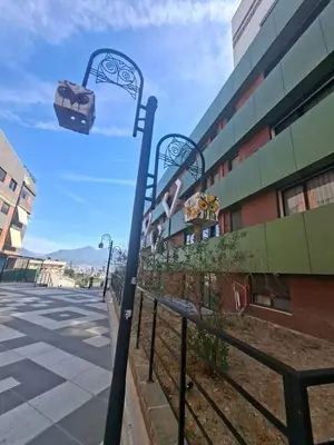 Apartament 2+1 me qera në Kodra e Diellit, Tiranë, 100 m². Foto 1 nga 6