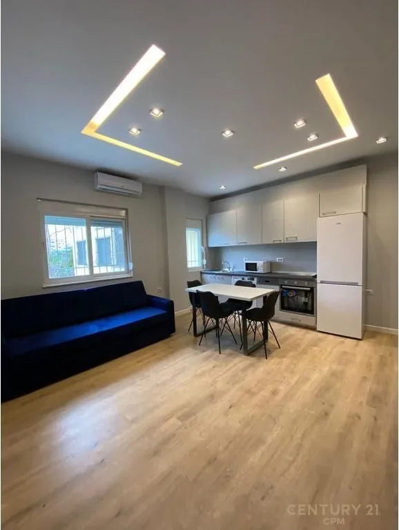 Apartament 1+1 me qera në 21 Dhjetori, Tiranë, 65 m². Foto 1 nga 7