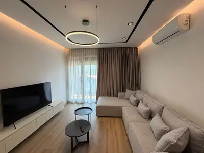 Apartment 1+1 for rent in Rruga Liman Kaba, Tirana, 85 m². Photo 2 of 7
