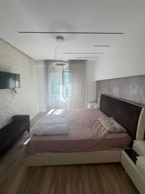 Apartment 3+1 for rent in Rruga Bilal Sina, Tirana, 130 m². Photo 7 of 8