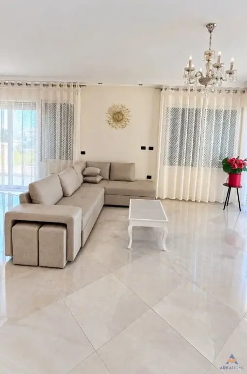 Apartment 3+1 for rent in Sauk i Vjetër, Tirana, 130 m²
