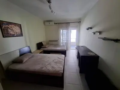 Appartamento 2+1 in affitto a Plazhi Hekurudha, Durazzo, 100 m². Foto 4 di 8