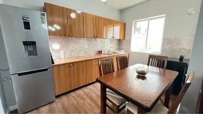 Apartament 2+1 me qera në Bulevardi Zhan D’Ark, Tiranë, 126 m². Foto 2 nga 9