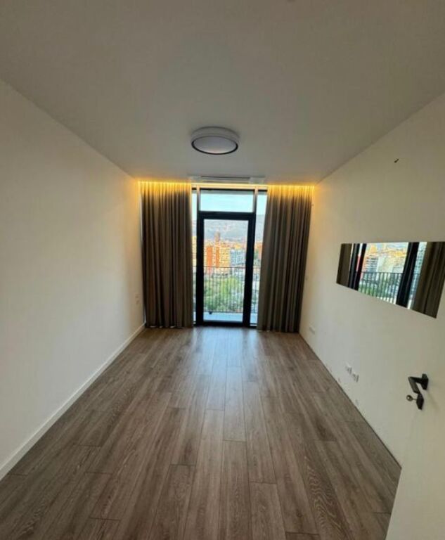 Office for rent in Lake View Residences, Tirana, 90 m². Photo 2 of 3