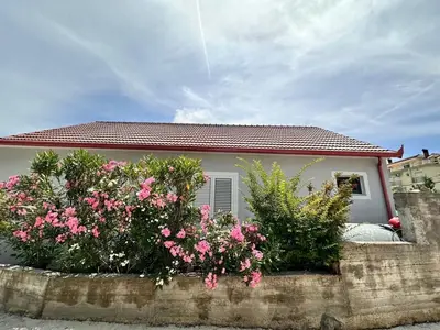 Villa in affitto a TEG, Tirana, 165 m². Foto 2 di 8