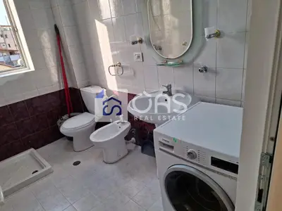Apartment 1+1 for rent in Stacioni i Trenit, Tirana, 60 m². Photo 8 of 9